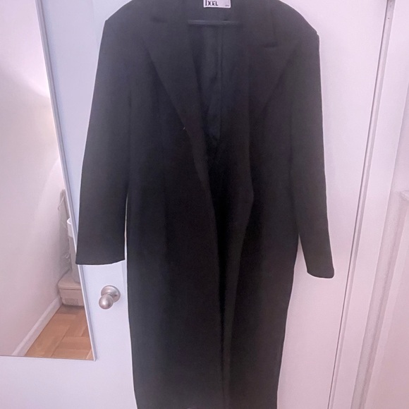 Because Of Alice Black Asymmetric
Tailored Longline Coat - Picture 3 of 5
